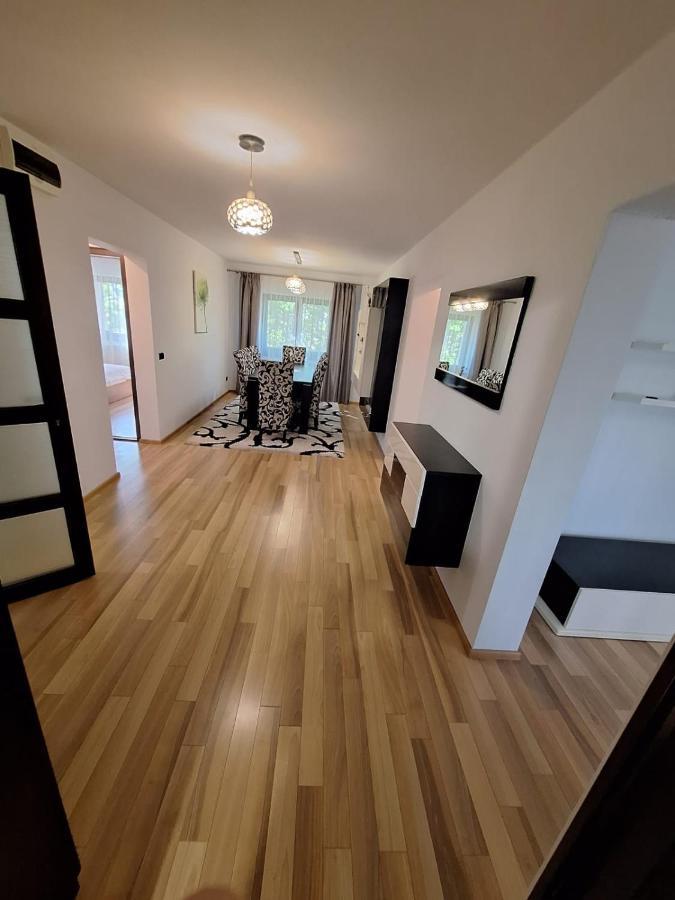 Urban George Enescu 4 Beedroom Apartment Сучава Екстер'єр фото