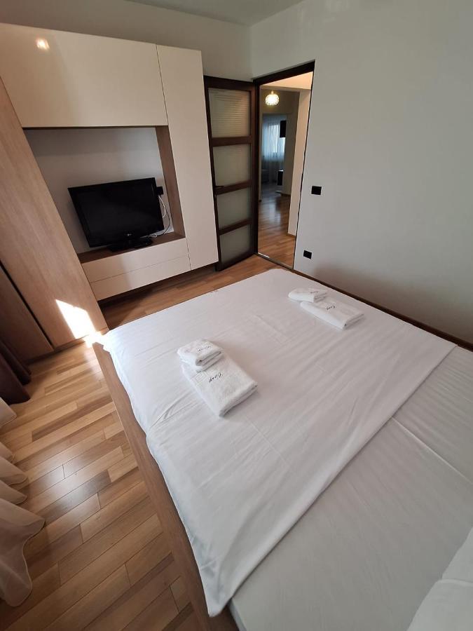 Urban George Enescu 4 Beedroom Apartment Сучава Екстер'єр фото